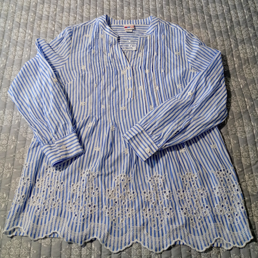 American Sweetheart Women Eyelet  Blouse S M Blue Striped Pintuck 100%Cotton